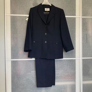 Kasper, Navy Blue 3pc suit, jacket, pants & skirt, gently used, fully lined
